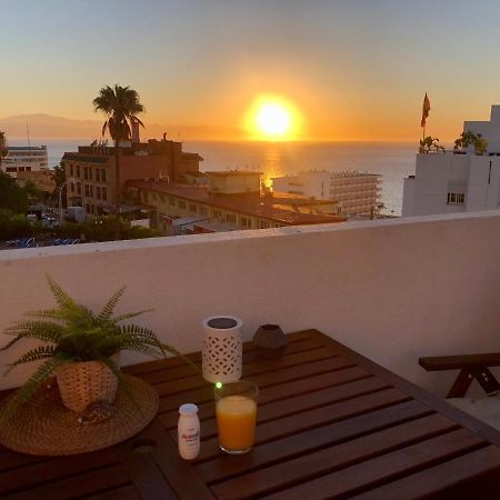 El Cortijuelo. Magnificent Triplex Terraced House With Rooftop Of 18M2, Overlooking The Sea. Parking Torremolinos Eksteriør billede