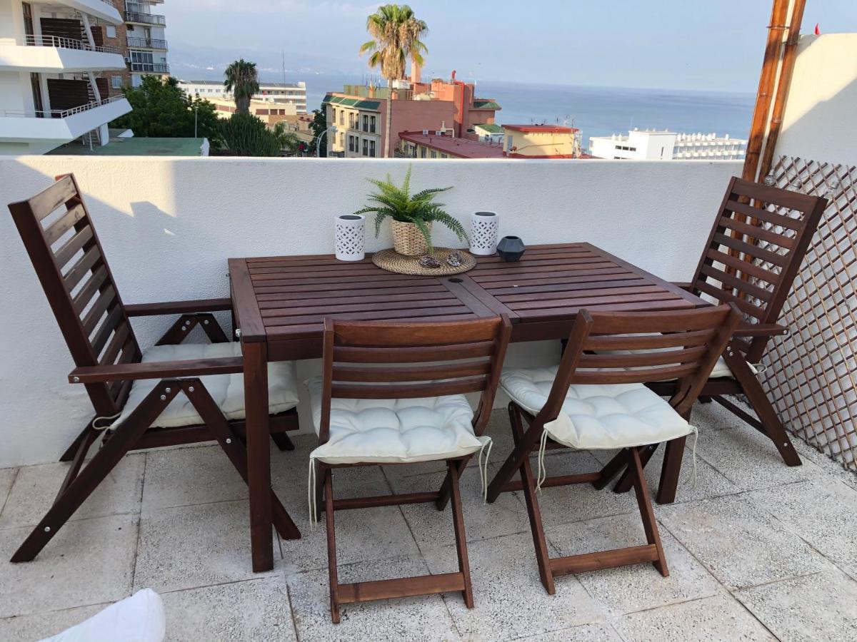 El Cortijuelo. Magnificent Triplex Terraced House With Rooftop Of 18M2, Overlooking The Sea. Parking Torremolinos Eksteriør billede