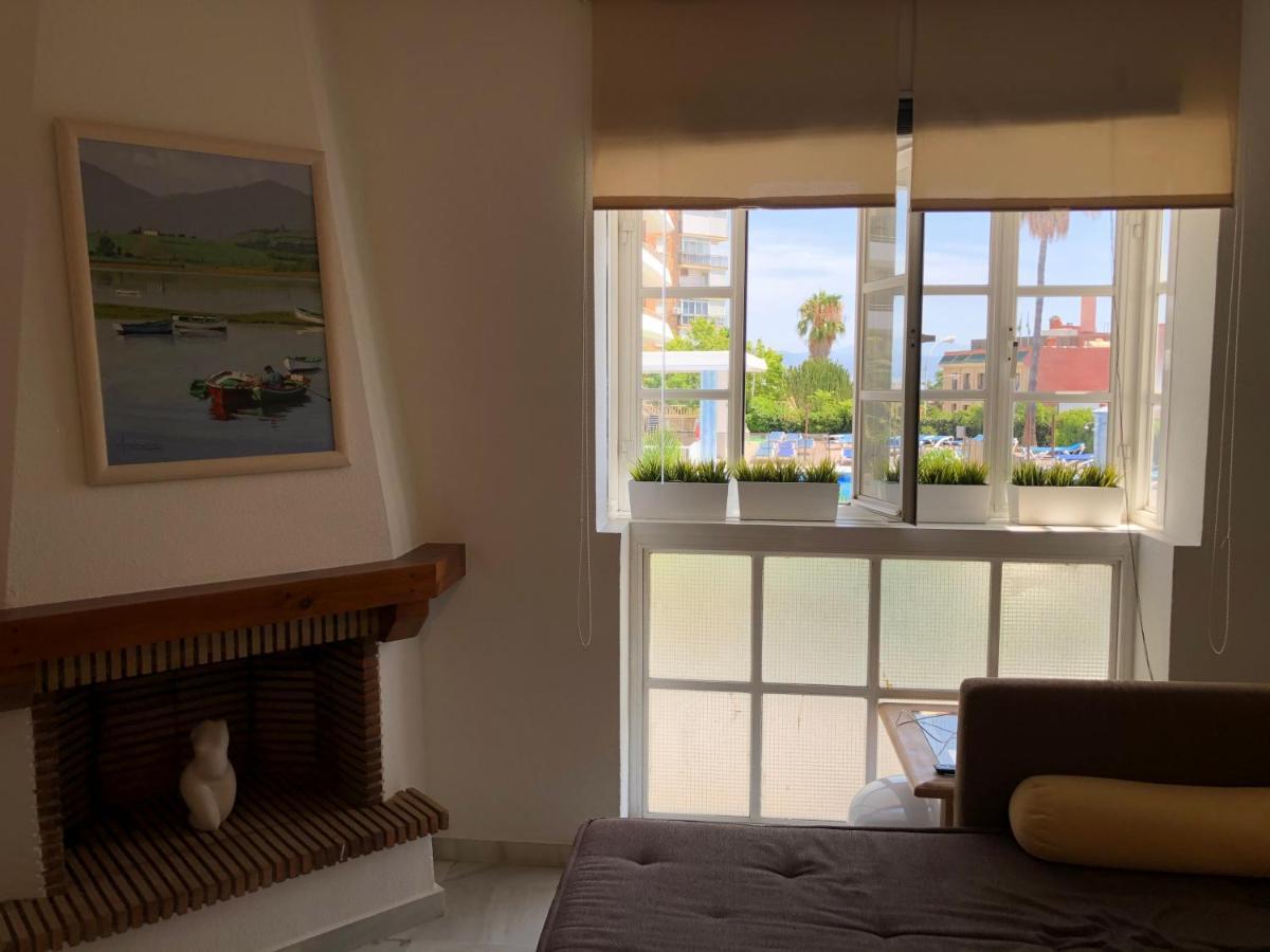 El Cortijuelo. Magnificent Triplex Terraced House With Rooftop Of 18M2, Overlooking The Sea. Parking Torremolinos Eksteriør billede