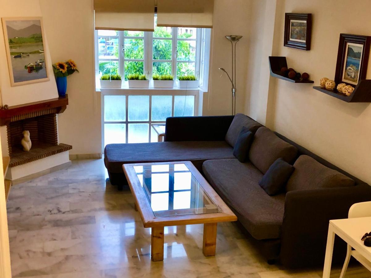 El Cortijuelo. Magnificent Triplex Terraced House With Rooftop Of 18M2, Overlooking The Sea. Parking Torremolinos Eksteriør billede